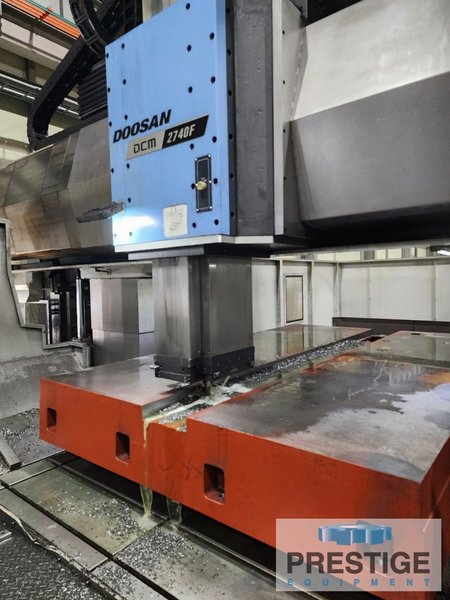Doosan DCM-2740F, X-167", Y-125", 106" B/C, 161" x 86" Tbl, Fanuc 31iB, 90 Station ATC, Rt Angle Head, 2017, #43022