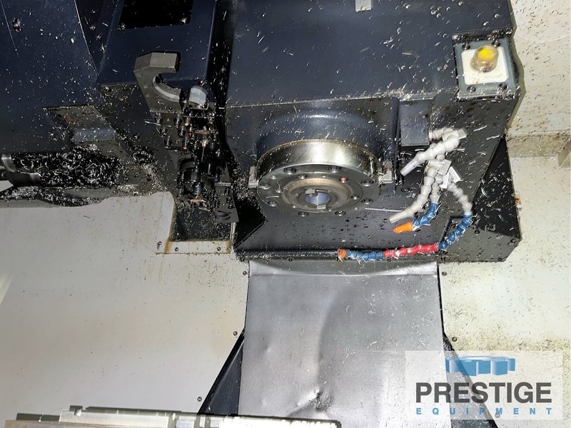 Doosan DNM 500, X-40", Y-20", 47" x 21" Table, 8,000 RPM, CAT #40, Fanuc i CNC, 30 ATC, 2010, #32479