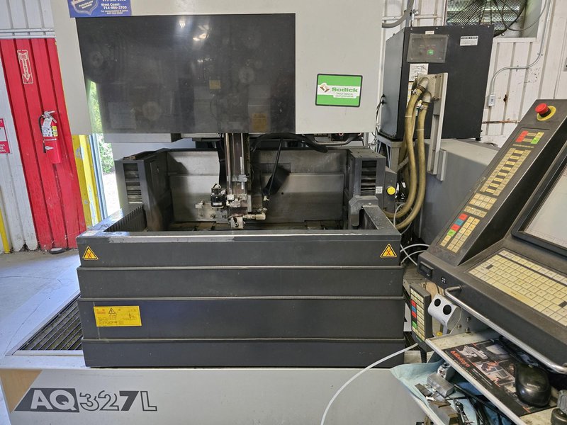 Sodick AQ327L Wire EDM
New 2006
Sodick LQ1W Control
Fine Finish
*Video Available