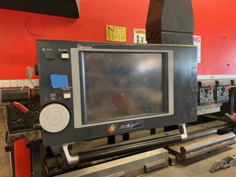 88 TON X 8' AMADA HDS8025NT SERVO-HYDRAULIC CNC PRESS BRAKE
MFG:2009