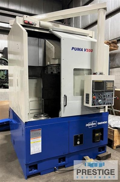 Doosan Puma V550, 28.7" swing, 24" Chuck, 2,000 RPM, 50 HP, Fanuc 21iTB, #32049