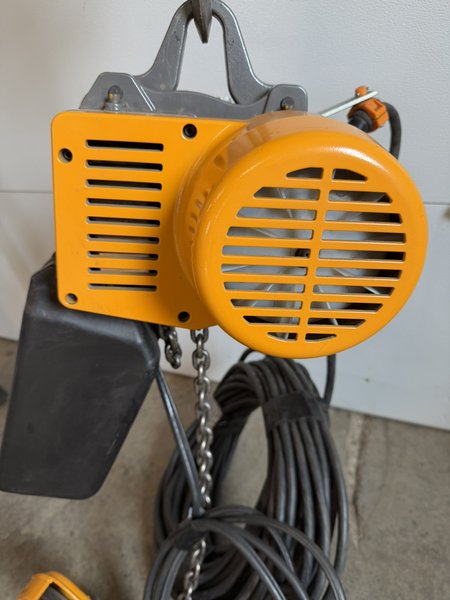 1 TON HARRINGTON ELECTRIC CHAIN HOIST EQ010SD-20FT